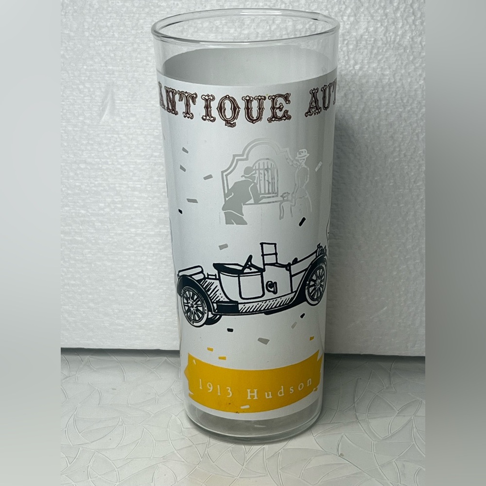 VINTAGE ANTIQUE AUTOS DRINKING
GLASS 1913 HUDSON AUTO